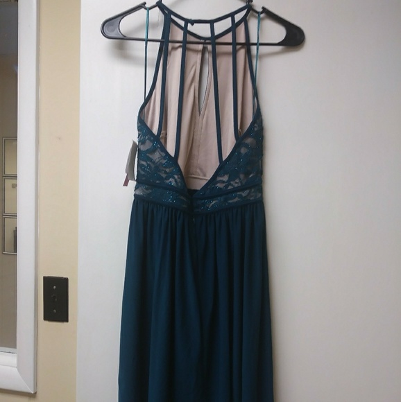 Morgan & Co. Emerald/Nude Dress - Picture 5 of 7